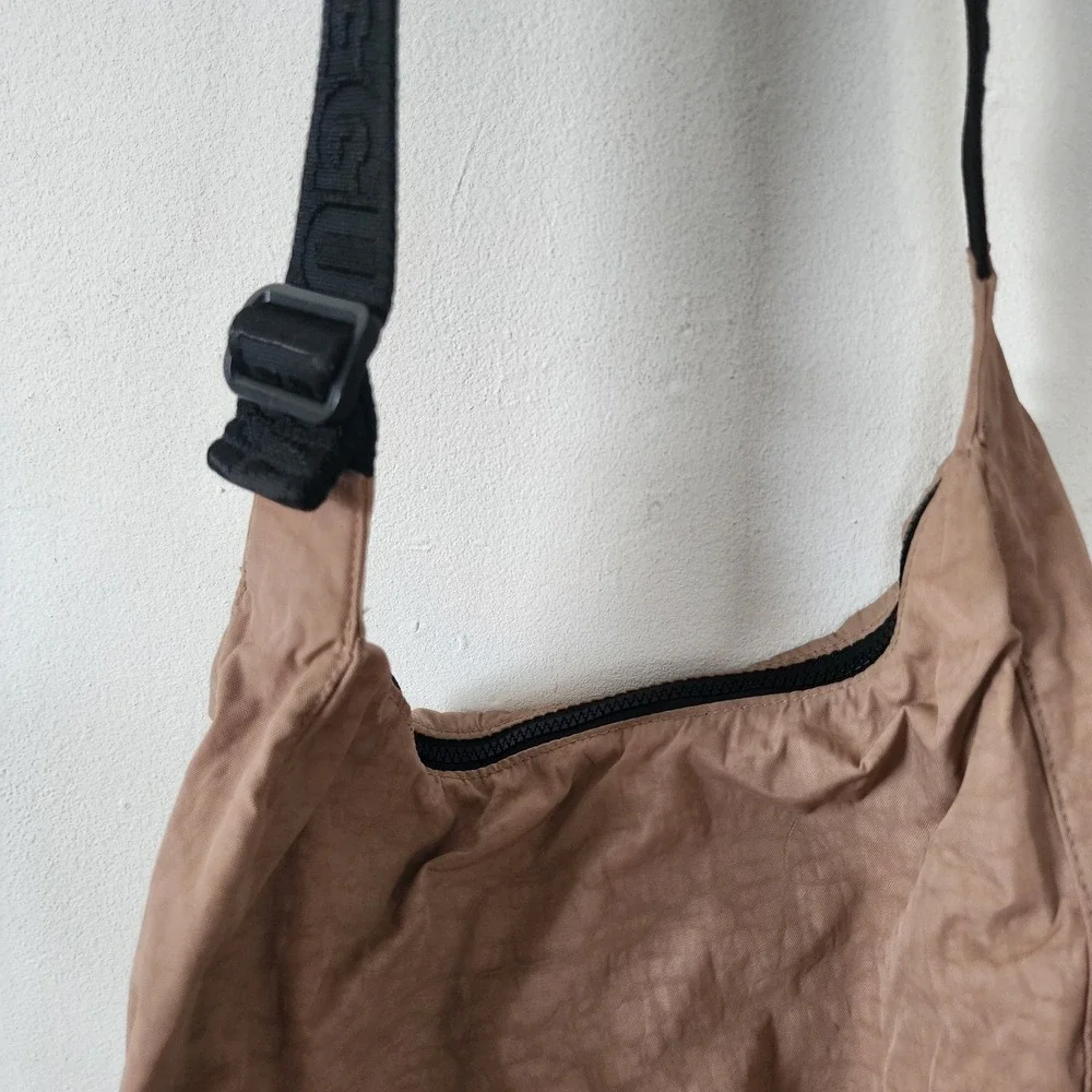 Baggu Medium Nylon Crescent Bag Brown Black Strap